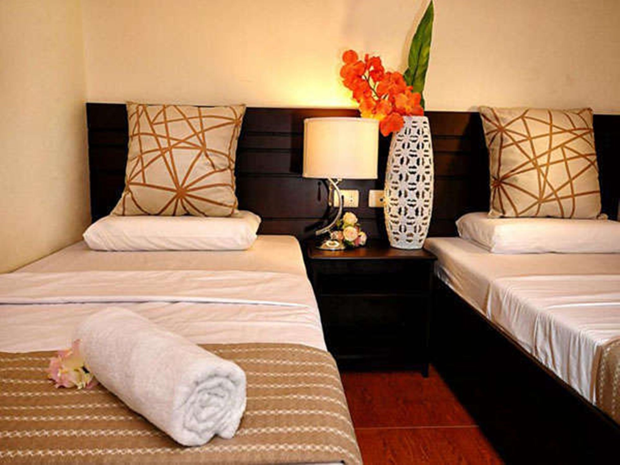 Reddoorz Near Victoria Mall Davao City Exteriör bild
