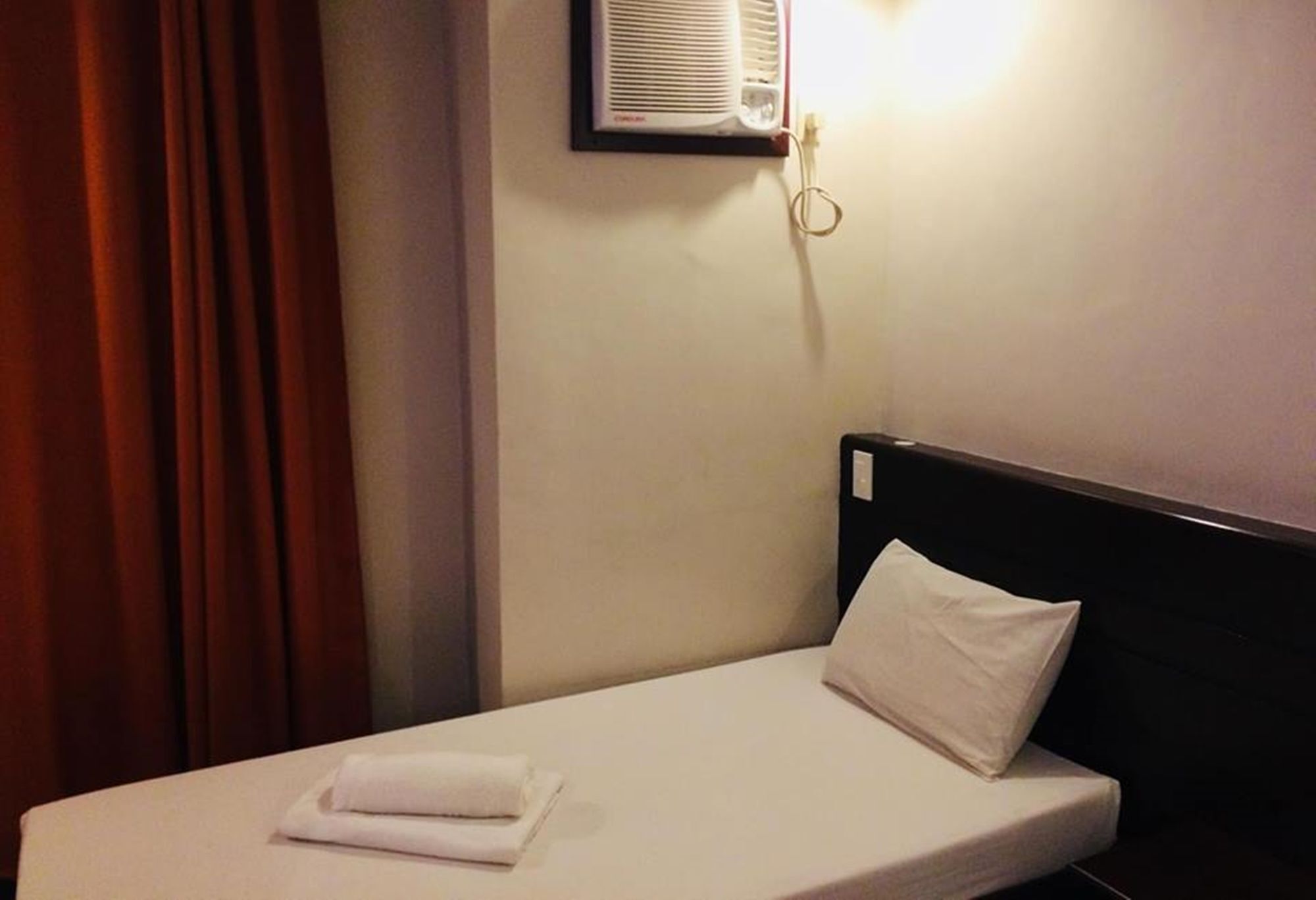 Reddoorz Near Victoria Mall Davao City Exteriör bild
