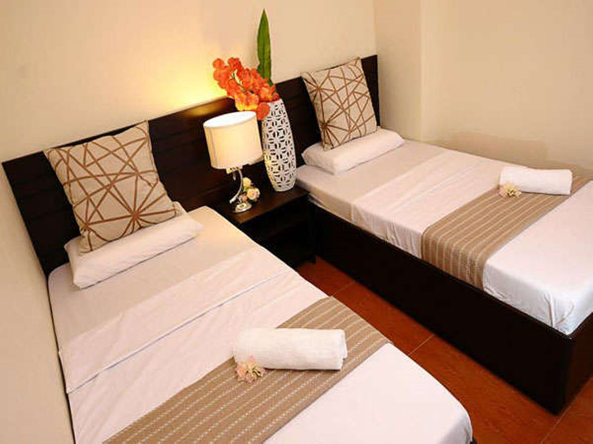 Reddoorz Near Victoria Mall Davao City Exteriör bild