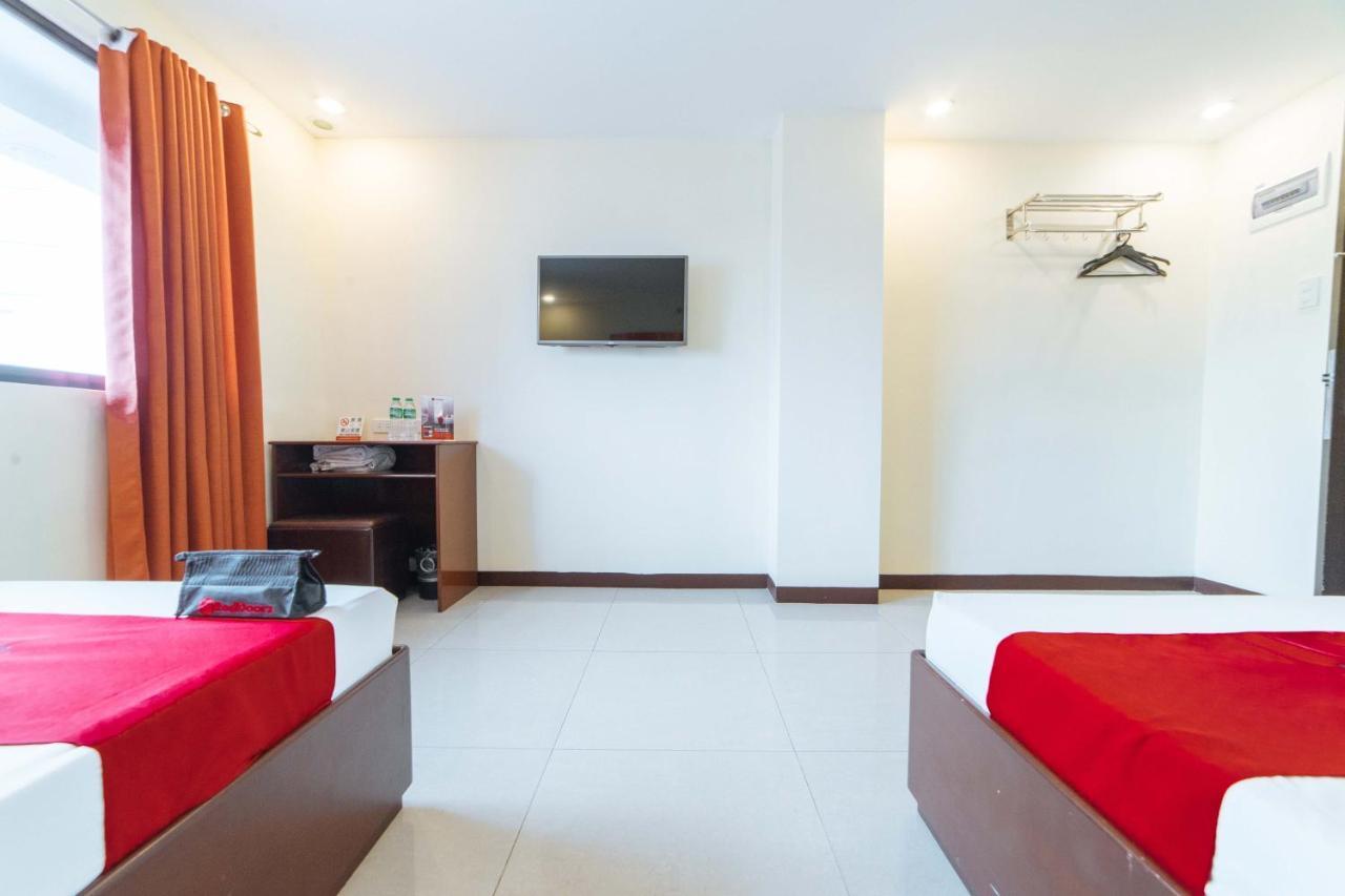 Reddoorz Near Victoria Mall Davao City Exteriör bild