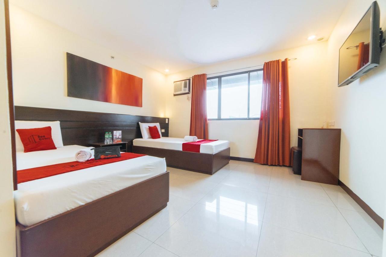 Reddoorz Near Victoria Mall Davao City Exteriör bild