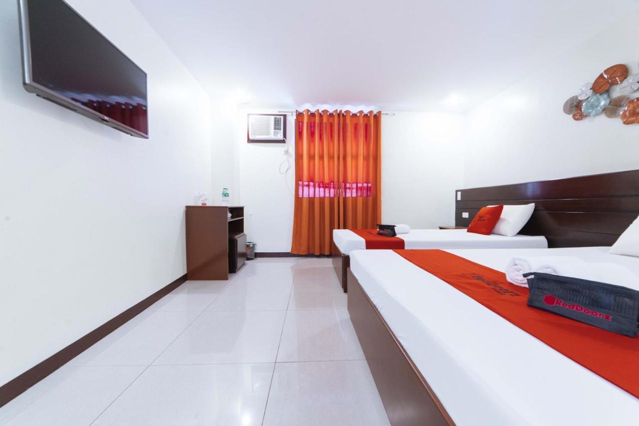 Reddoorz Near Victoria Mall Davao City Exteriör bild