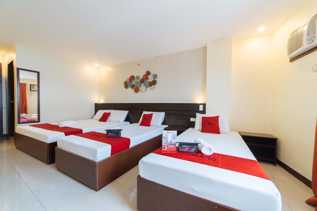 Reddoorz Near Victoria Mall Davao City Exteriör bild
