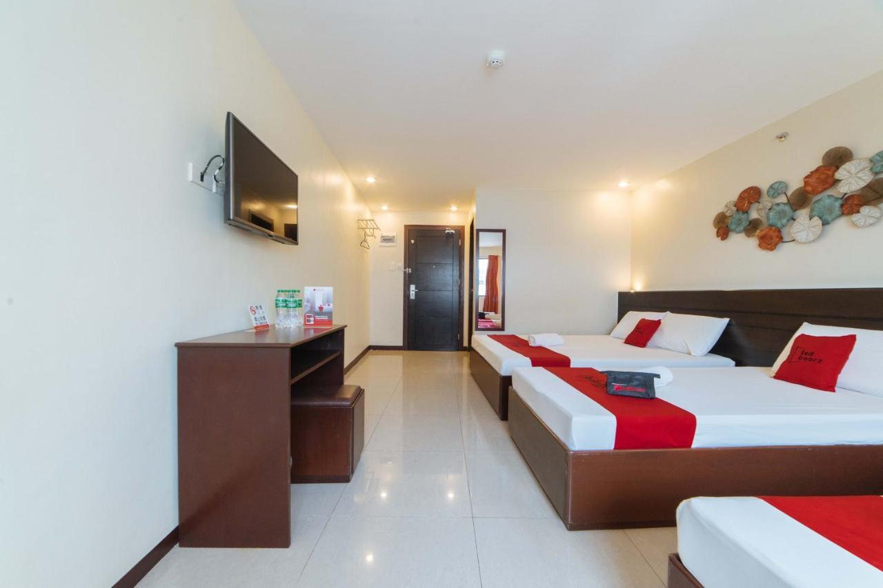 Reddoorz Near Victoria Mall Davao City Exteriör bild